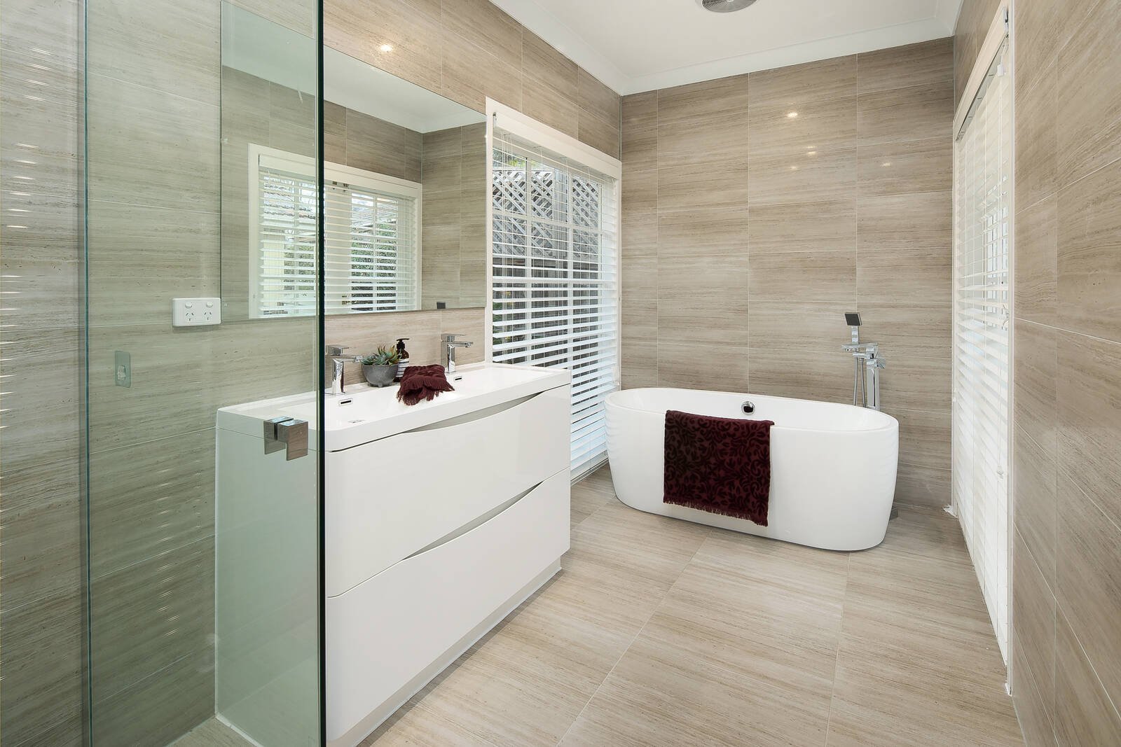 Real Estate and Property in 10 Reading Avenue, Balwyn North, VIC