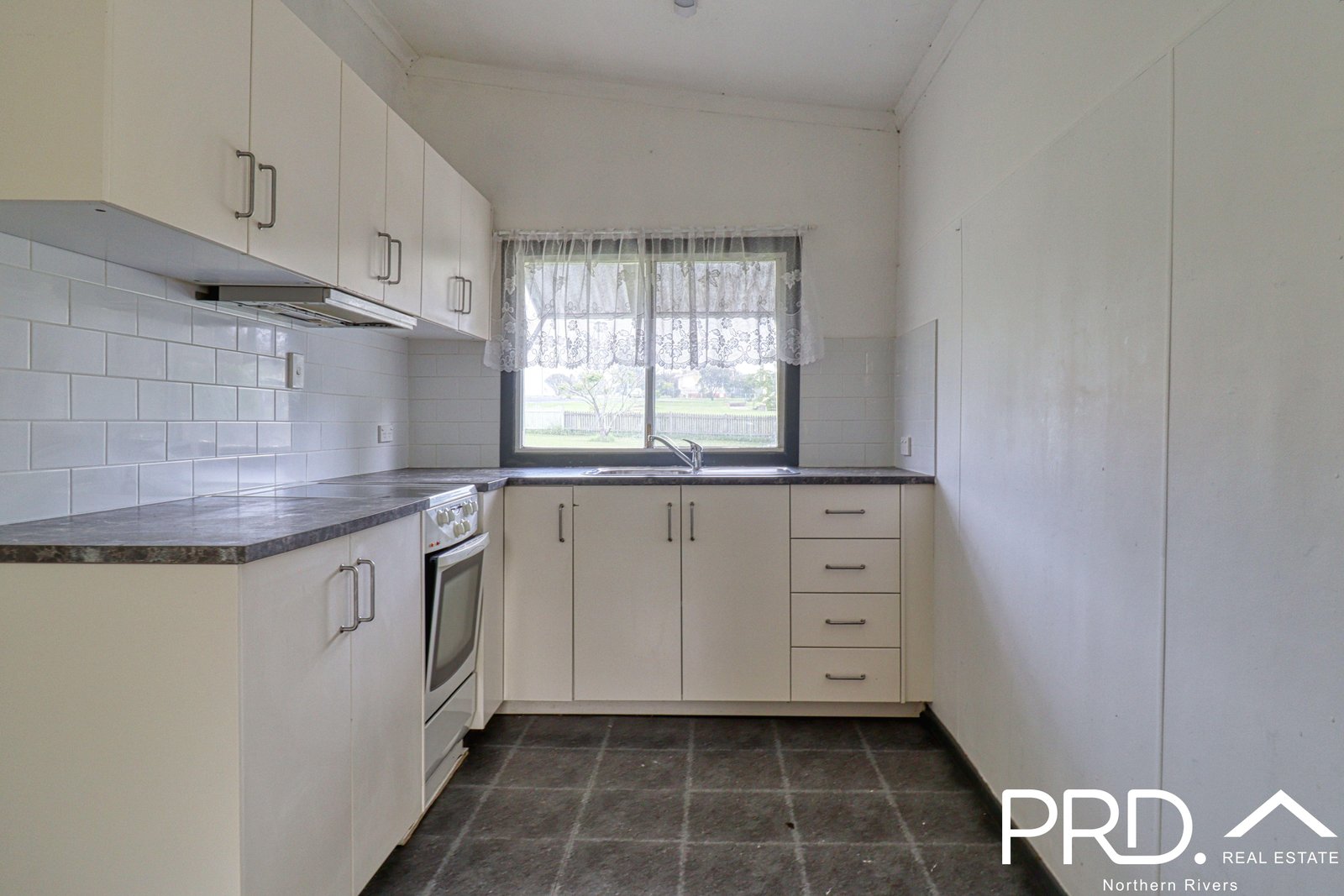 10 Richmond Street WOODENBONG 17
