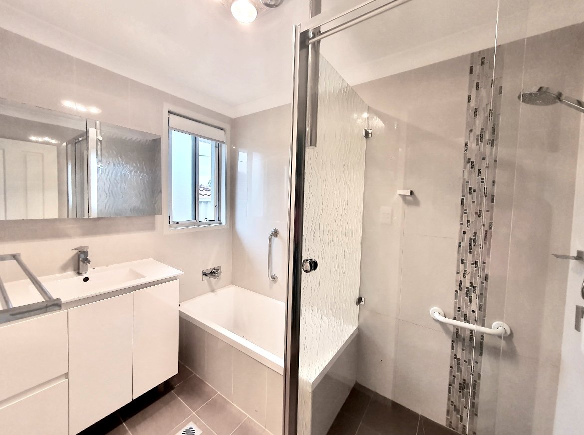 10 Roberts Road CASULA 10