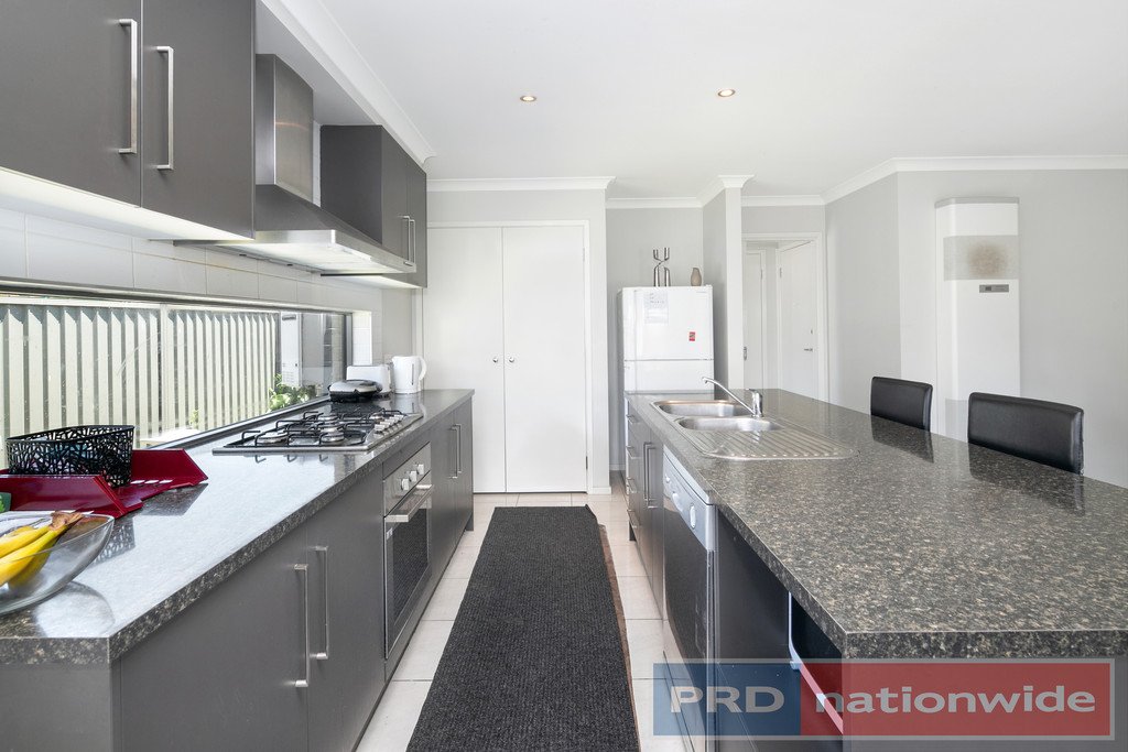 10 Rorey Street DELACOMBE 4