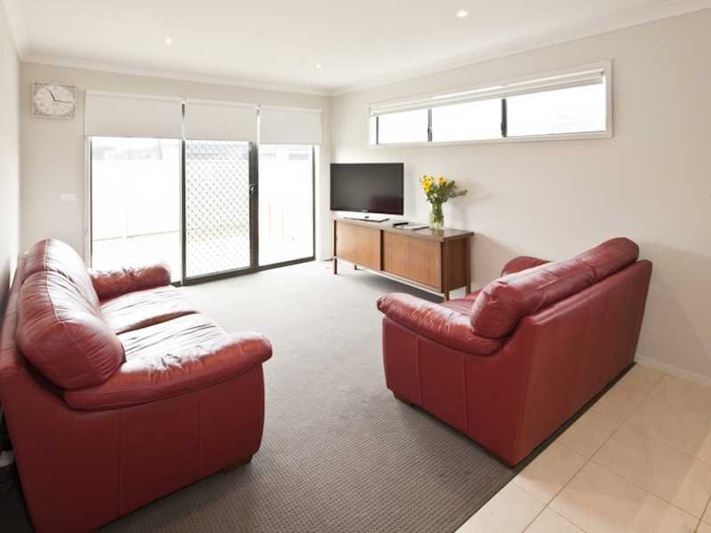 10 Rorey Street DELACOMBE 4