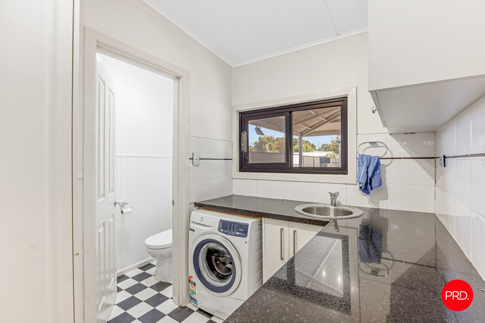 10 Rose Street CALIFORNIA GULLY 12
