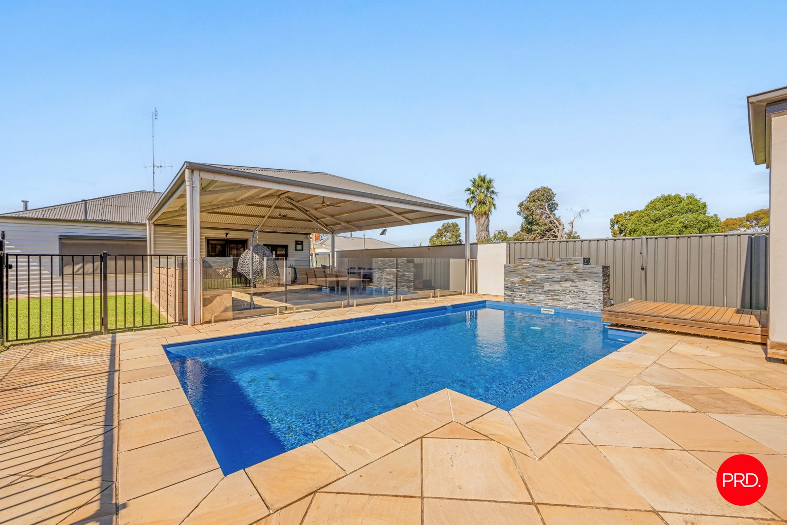 10 Rose Street CALIFORNIA GULLY 13