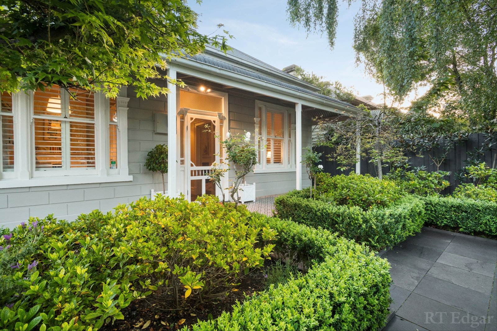 Real Estate and Property in 10 Roseberry Street, Hawthorn East, VIC