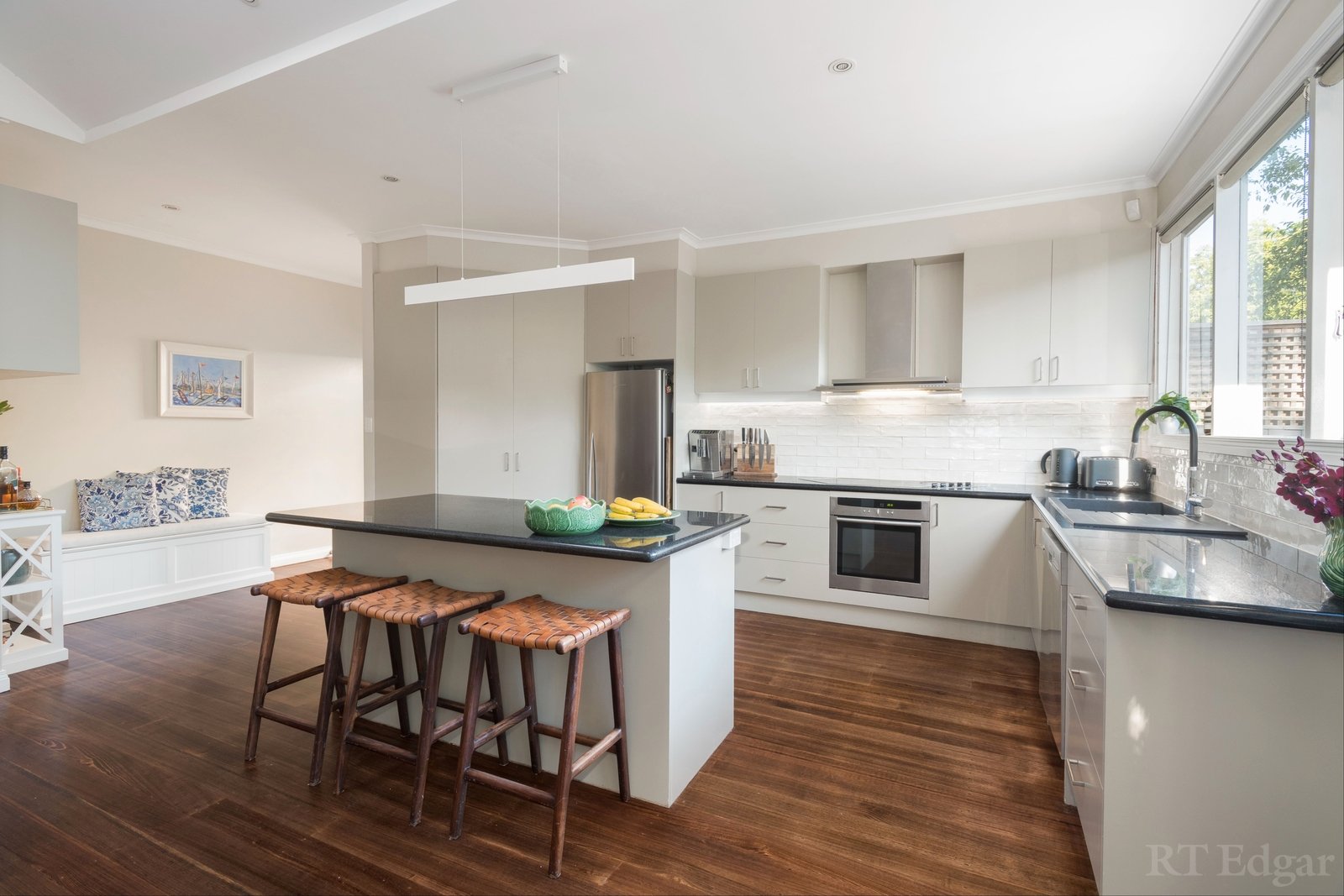 Real Estate and Property in 10 Roseberry Street, Hawthorn East, VIC