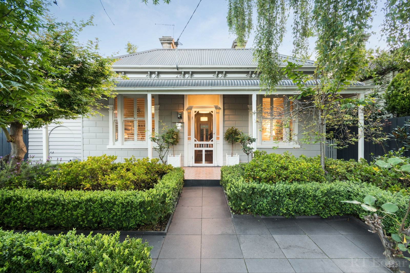 Real Estate and Property in 10 Roseberry Street, Hawthorn East, VIC