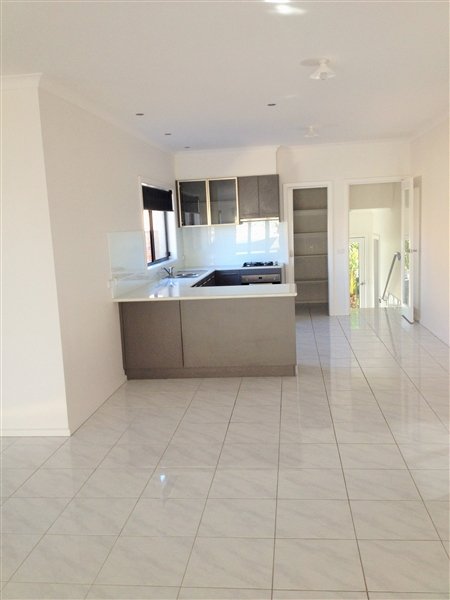 10 Roslyn Court KENNINGTON 2