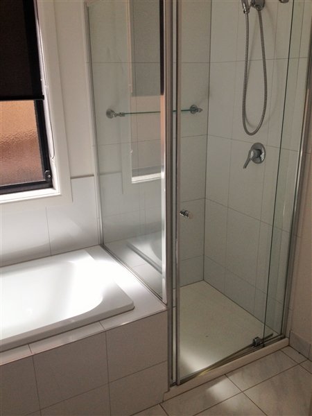 10 Roslyn Court KENNINGTON 8