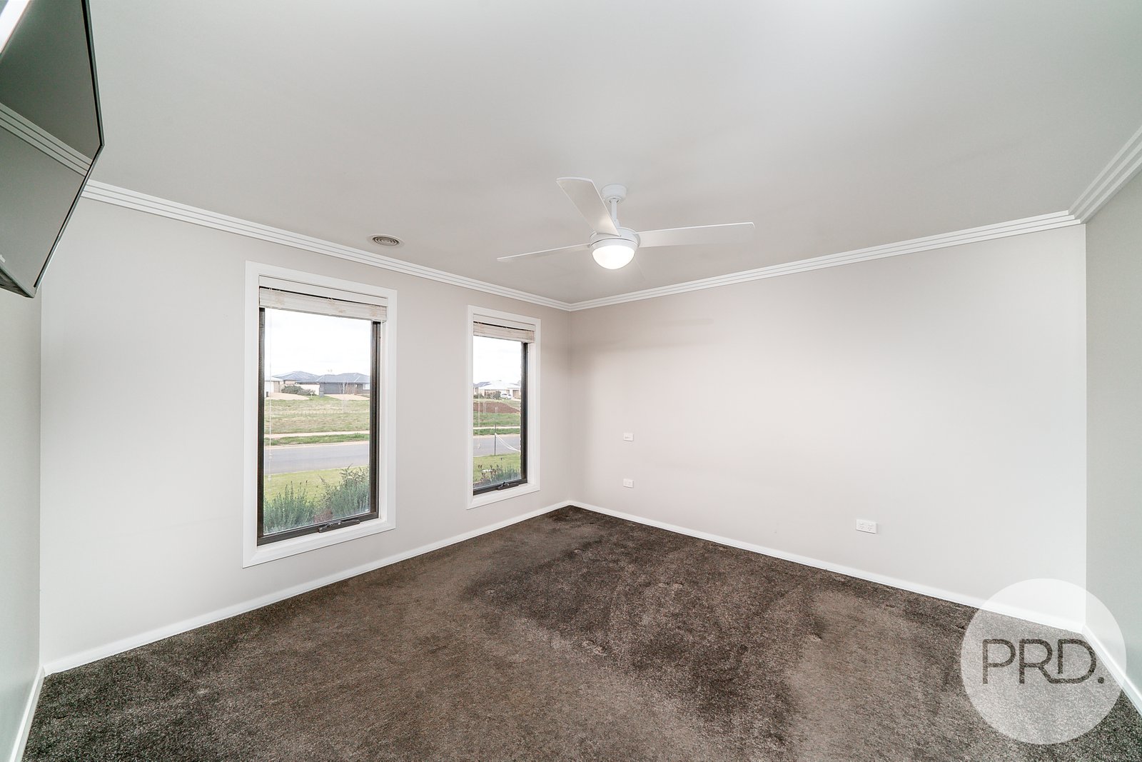 10 Ross Parkway GOBBAGOMBALIN 7