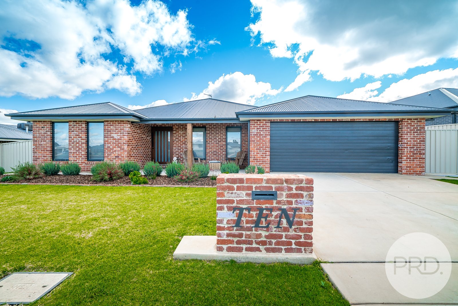 10 Ross Parkway GOBBAGOMBALIN 13