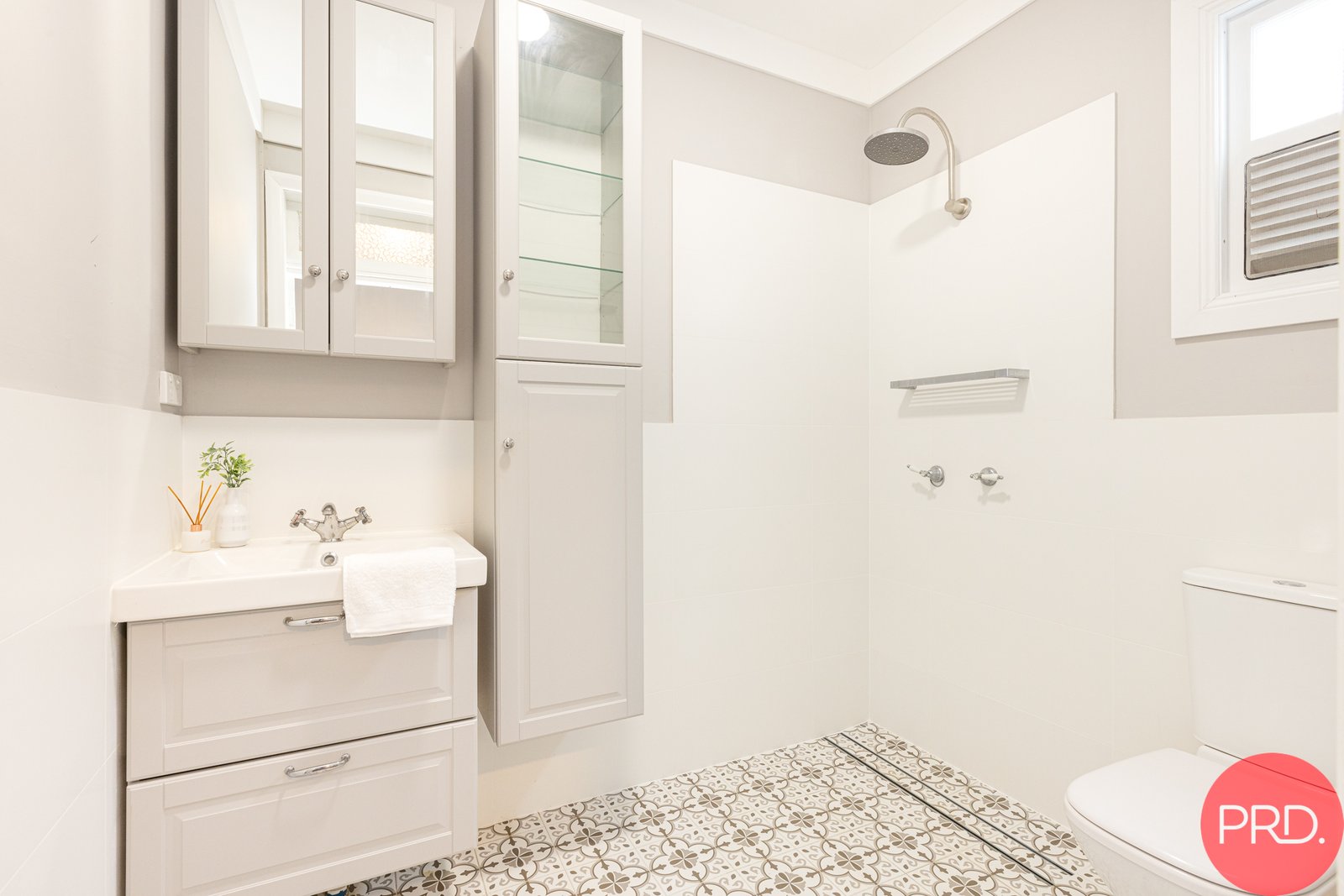 10 Roxburgh Street LORN 6