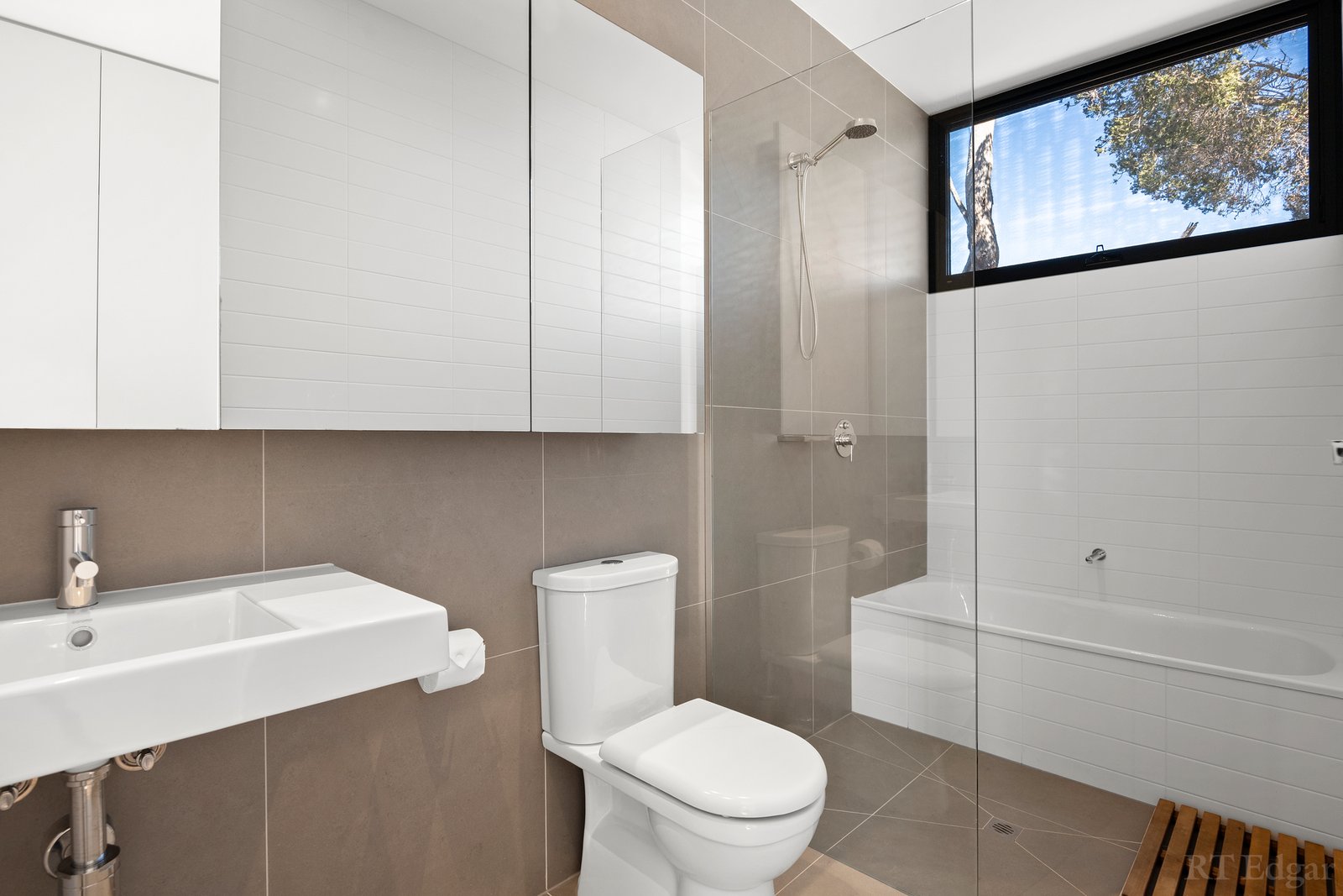 Real Estate and Property in 10 Royal Avenue, Portsea, VIC