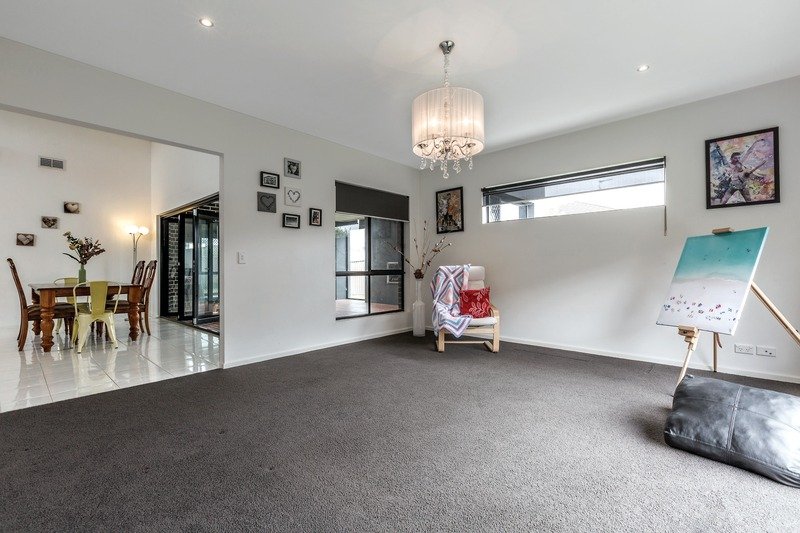 Gallery: 10 Rundell Place