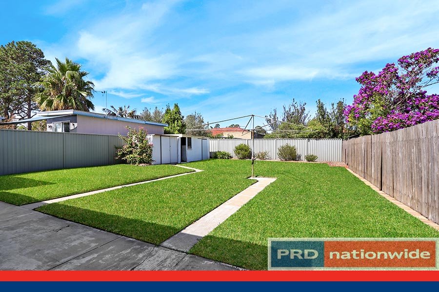 10 Russell Street RIVERWOOD 4