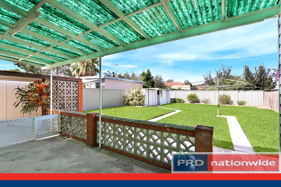 10 Russell Street RIVERWOOD 9