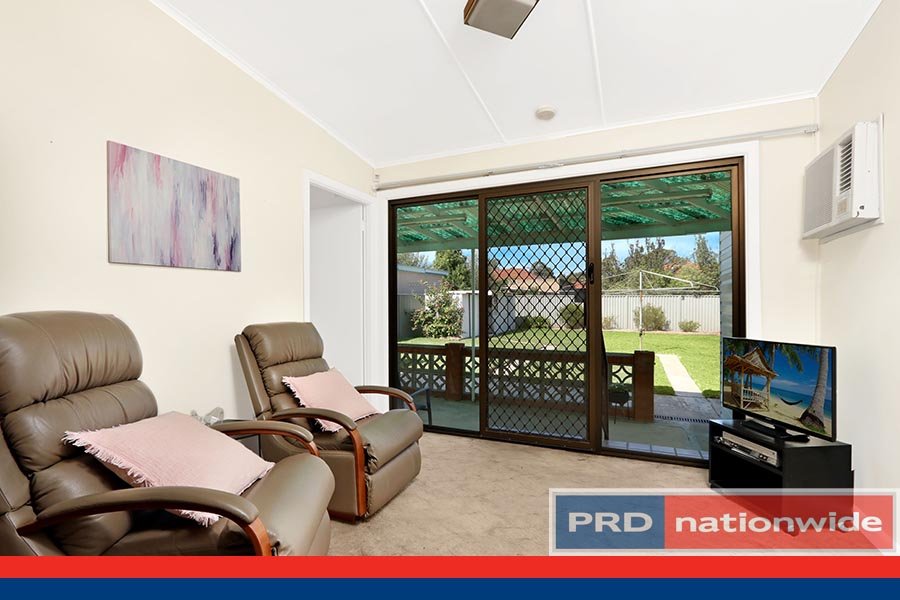 10 Russell Street RIVERWOOD 4