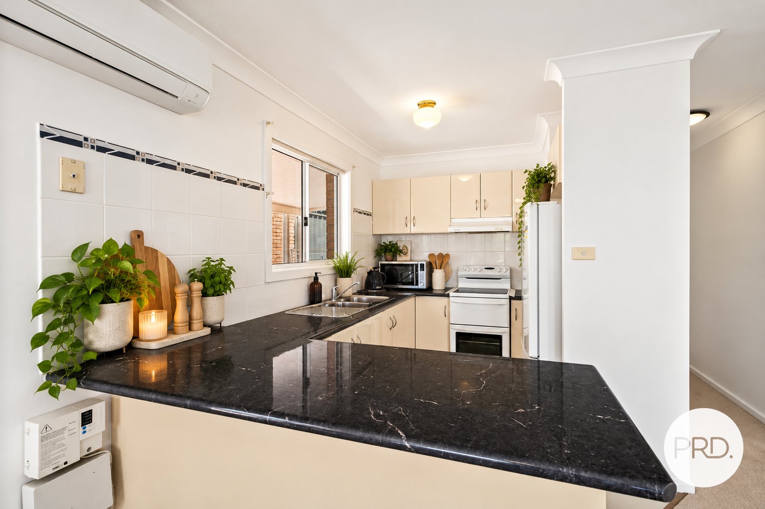 10 Sanderson Road KANAHOOKA 2