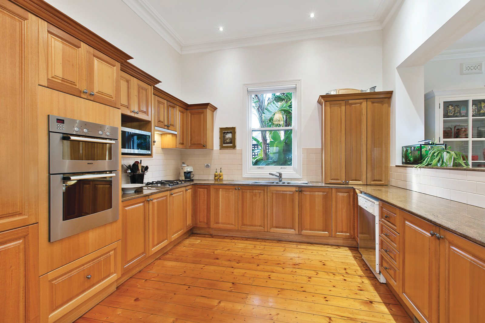 10 Scott Street, Canterbury, VIC