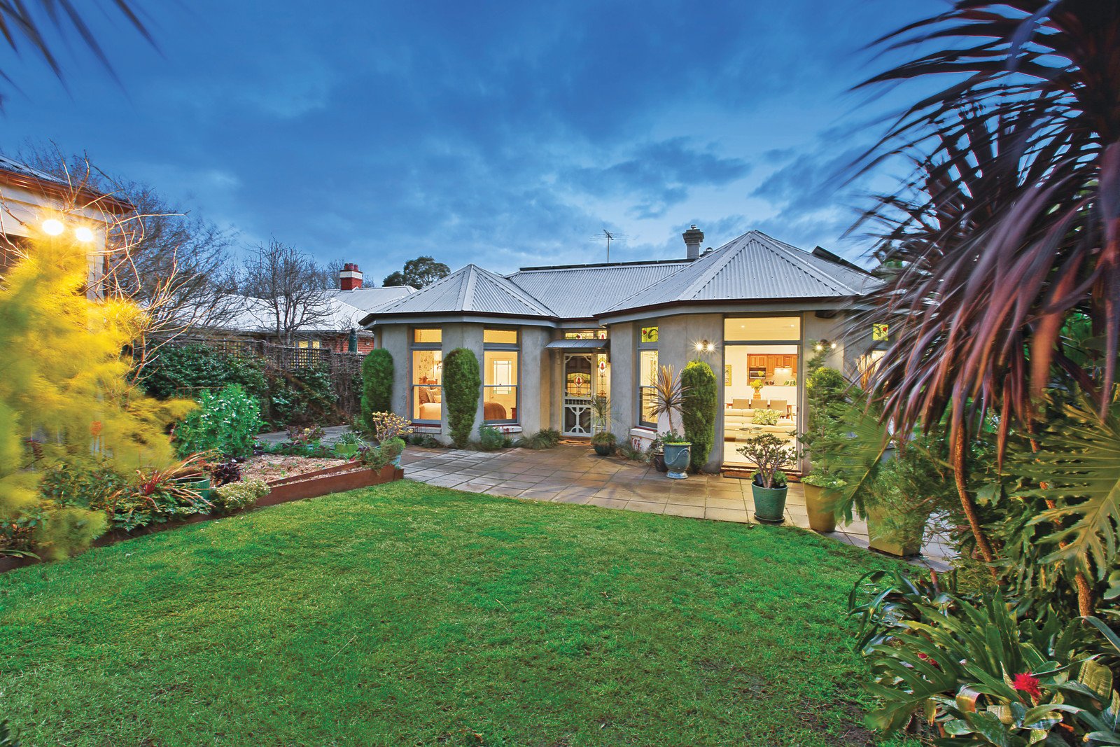 10 Scott Street, Canterbury, VIC