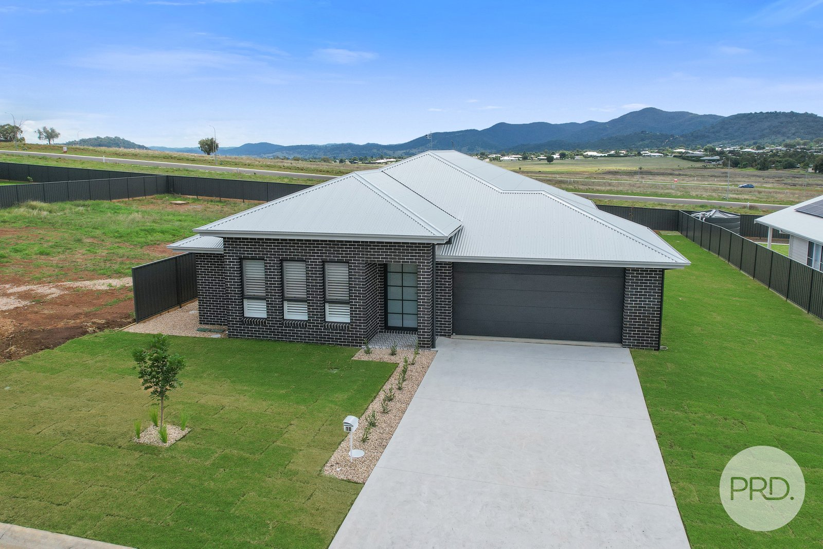 10 Sea Eagle Avenue TAMWORTH 1