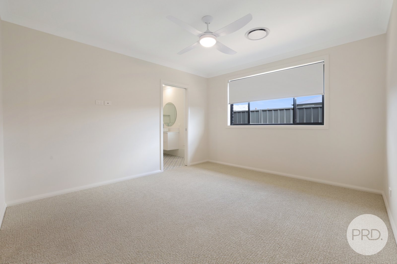 10 Sea Eagle Avenue TAMWORTH 6