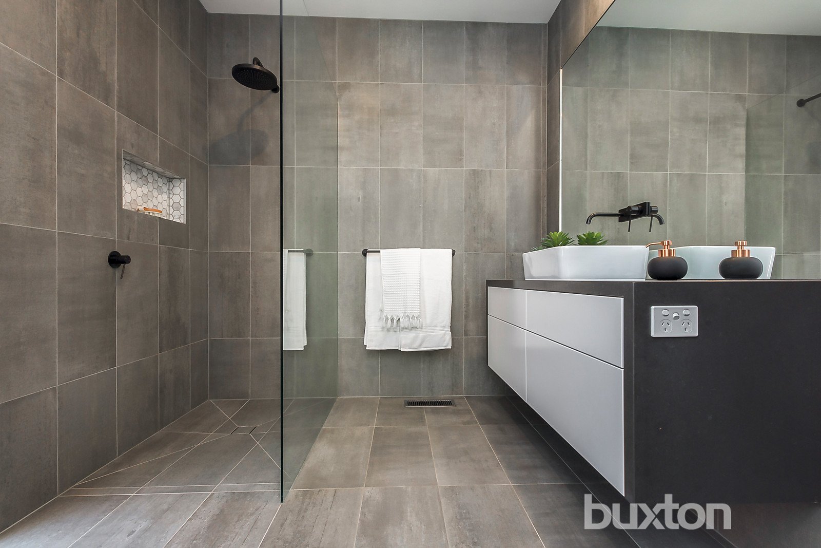 Gallery: 10 Searle Street