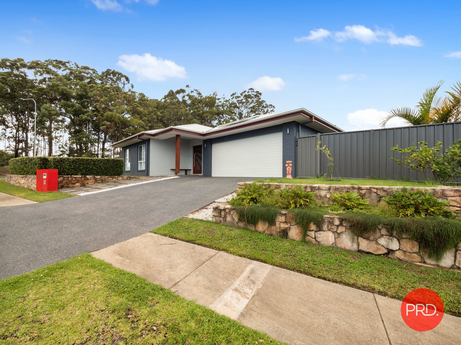 10 Seashore Place SANDY BEACH 23