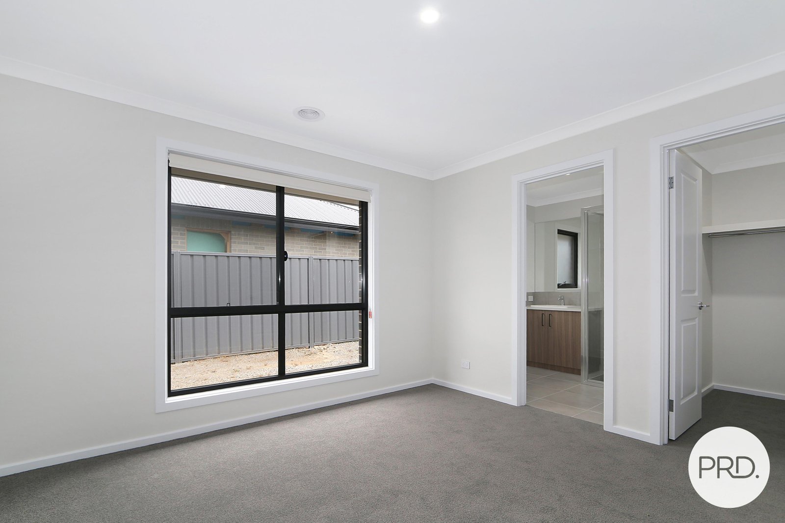 10 Selby Court THURGOONA 6