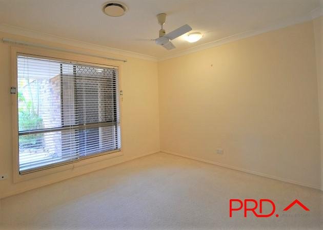 10 Selkirk Avenue BENOWA WATERS 16