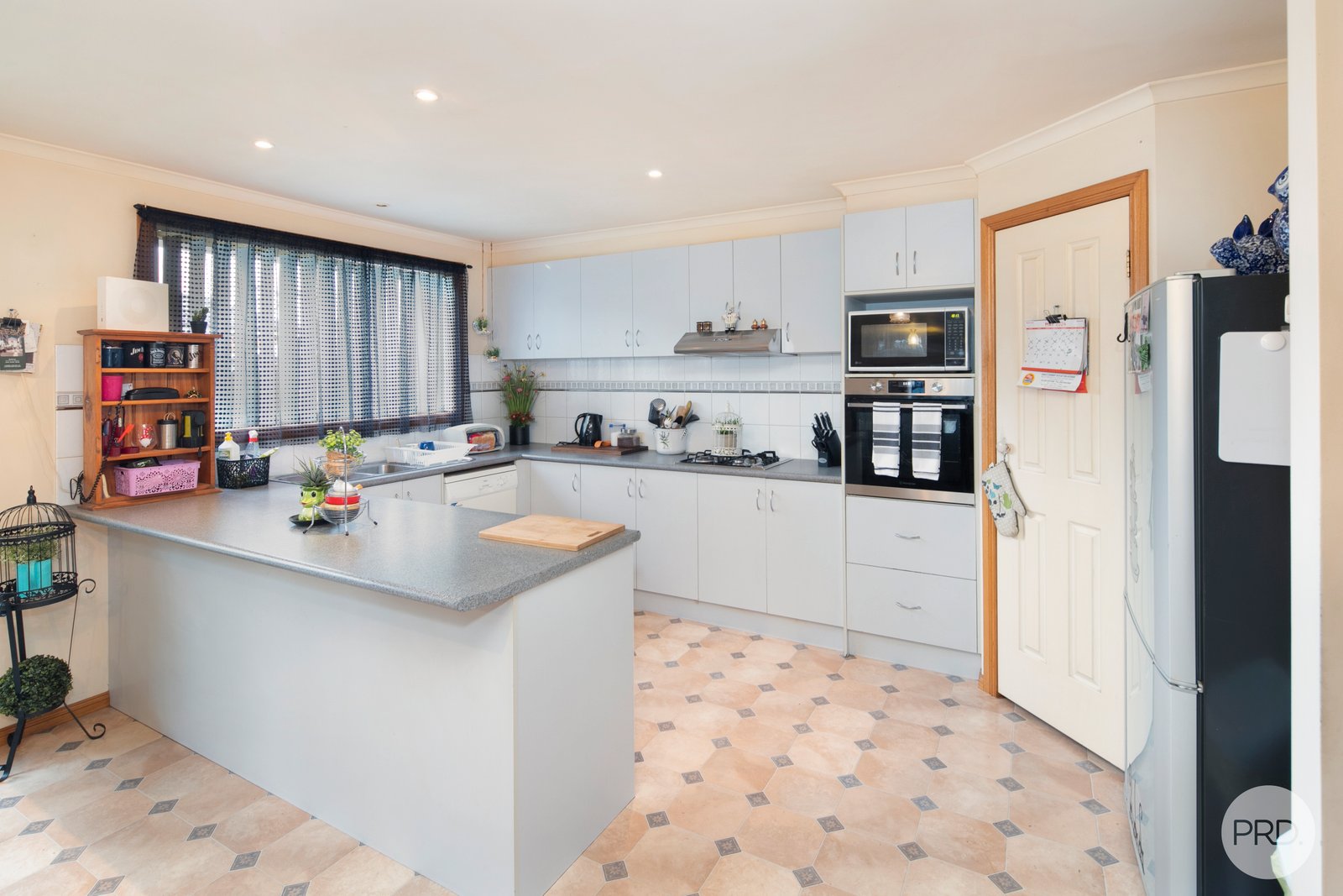 10 Shaftesbury Avenue DELACOMBE 3