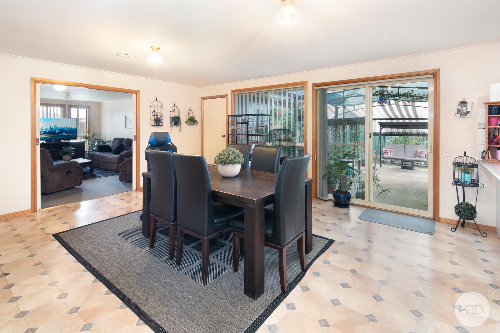 10 Shaftesbury Avenue DELACOMBE 4