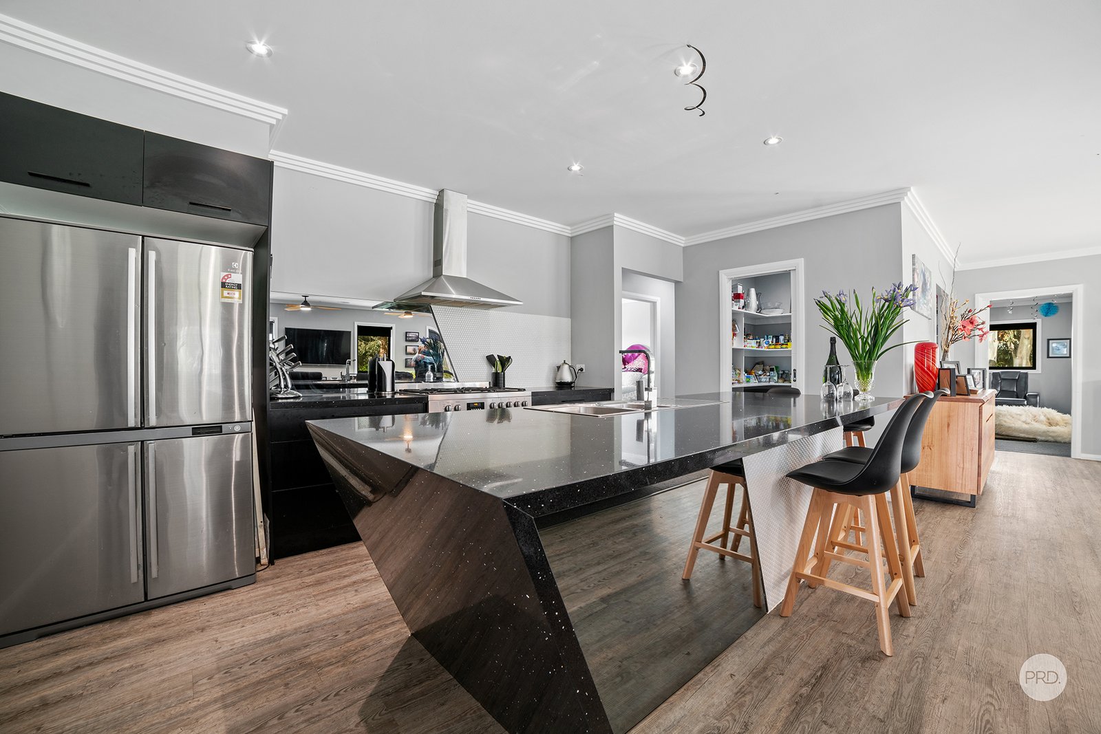 10 Shepherds Glen STRATHFIELDSAYE 4