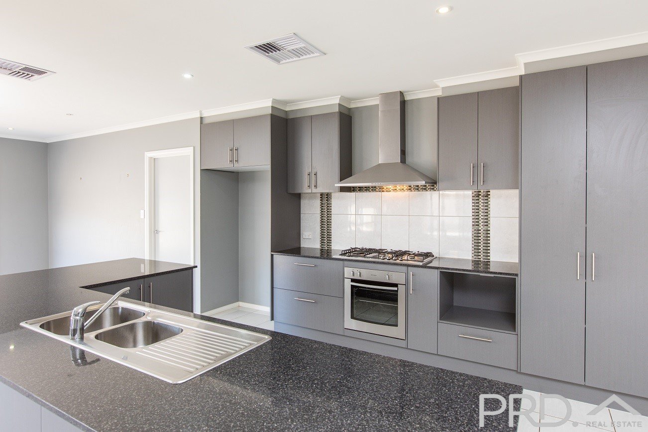 10 Sherring Way MILDURA 8