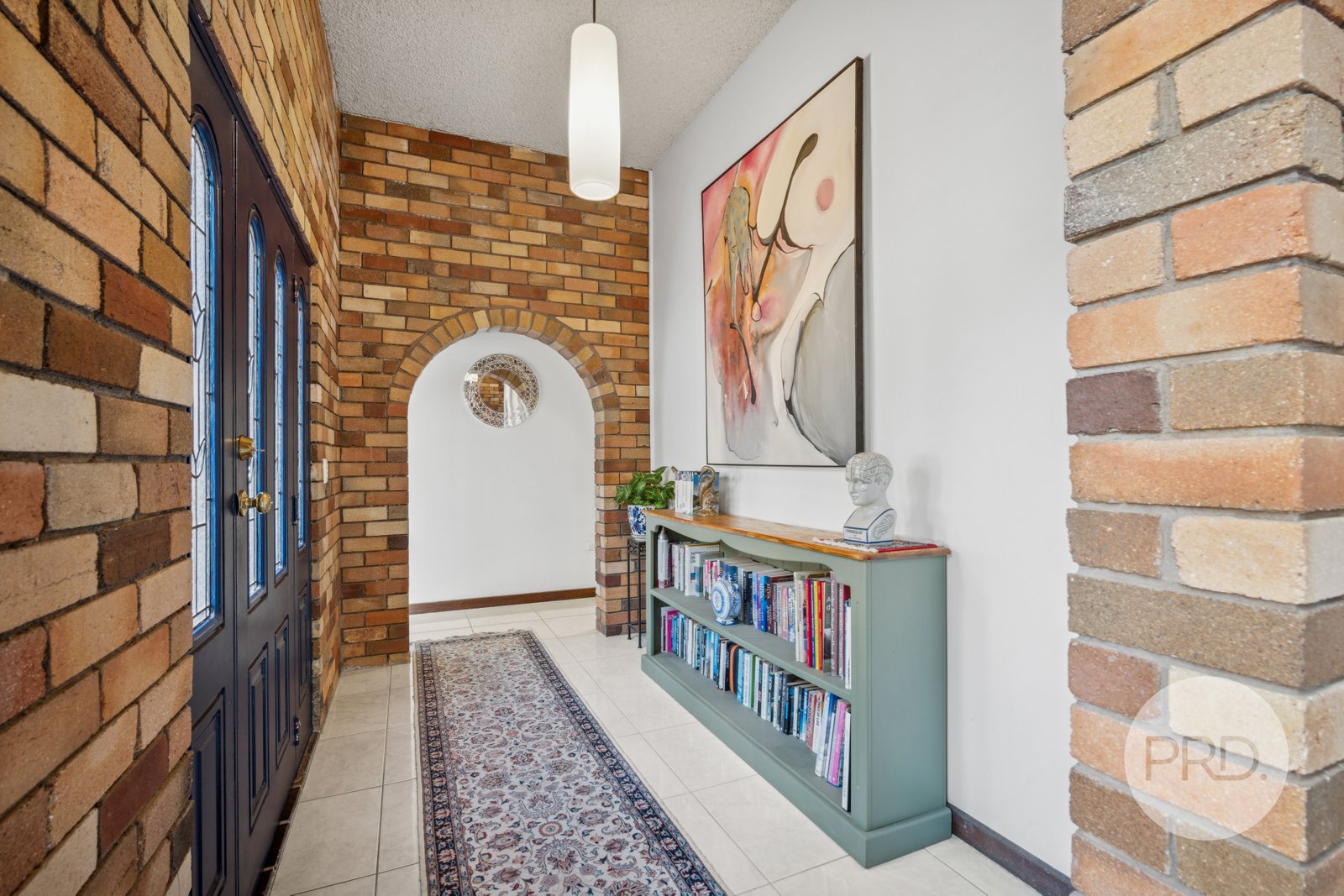 10 Silverwood Road LAKE ALBERT 8