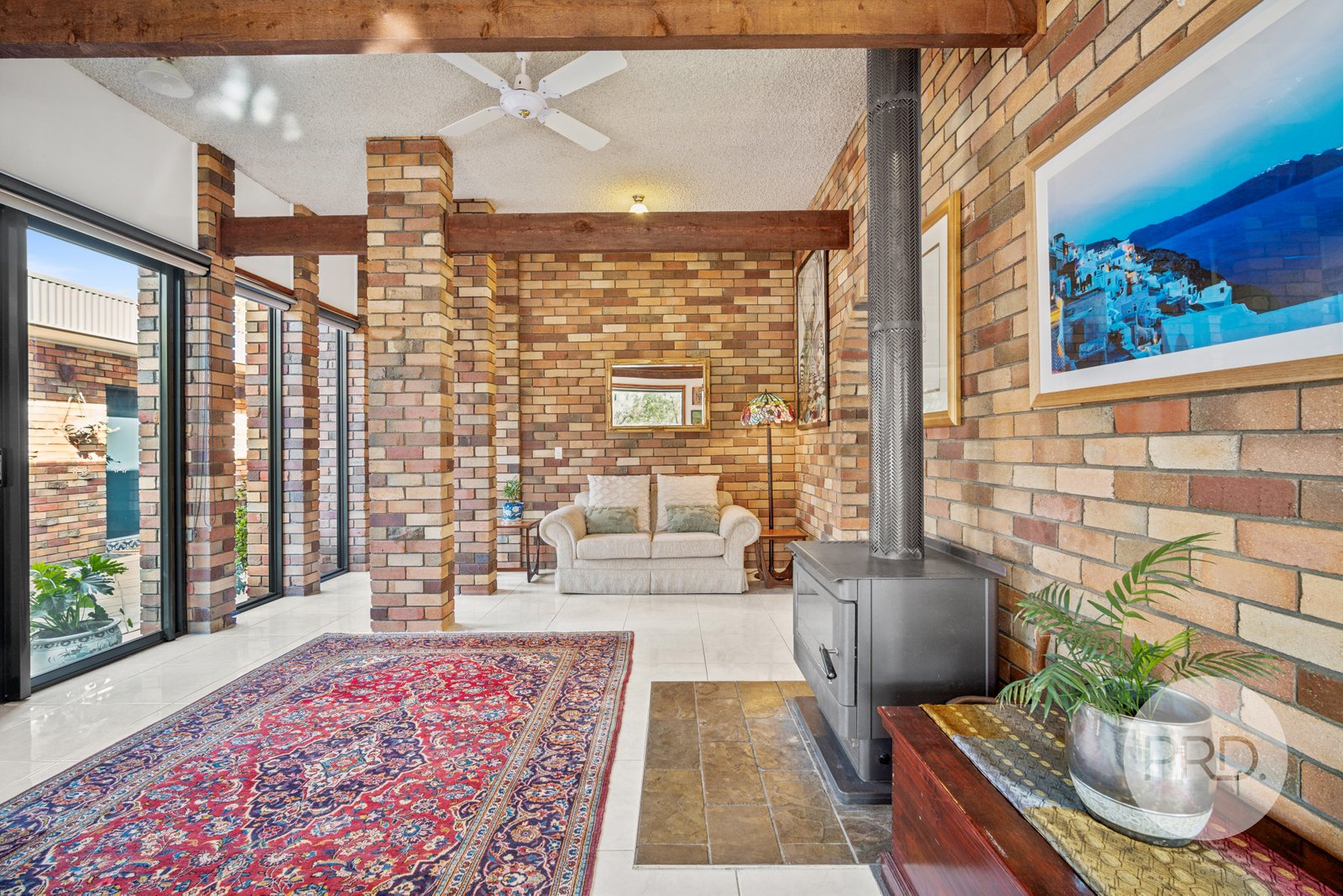 10 Silverwood Road LAKE ALBERT 14