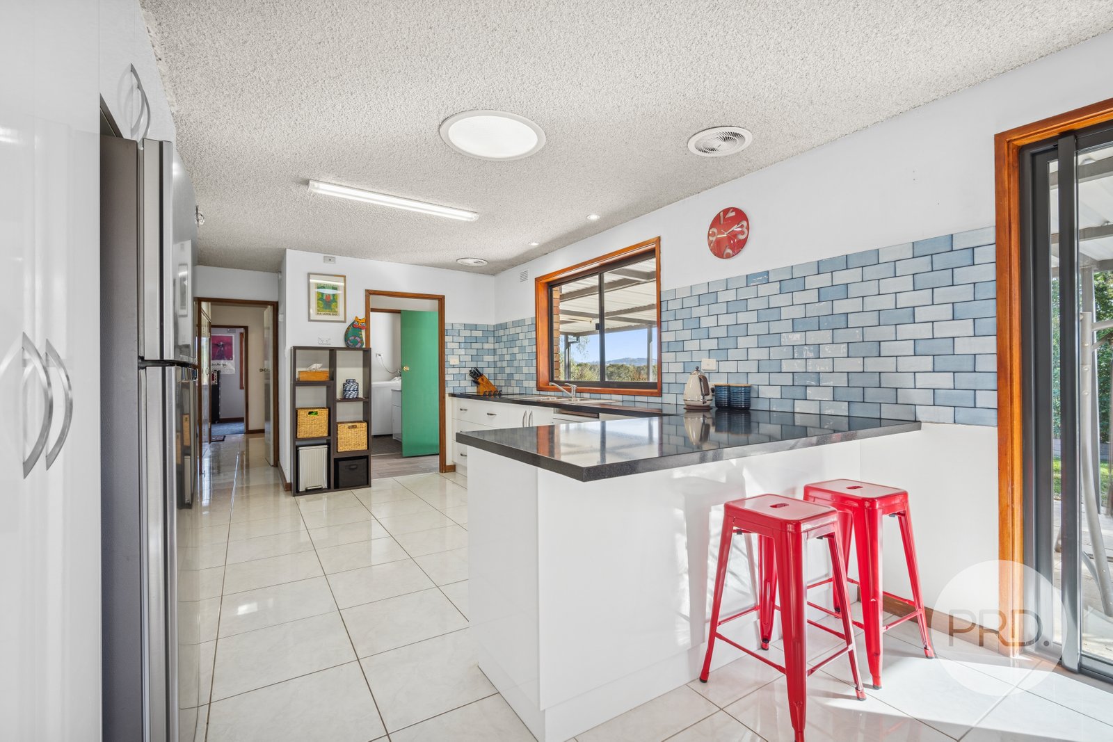 10 Silverwood Road LAKE ALBERT 17