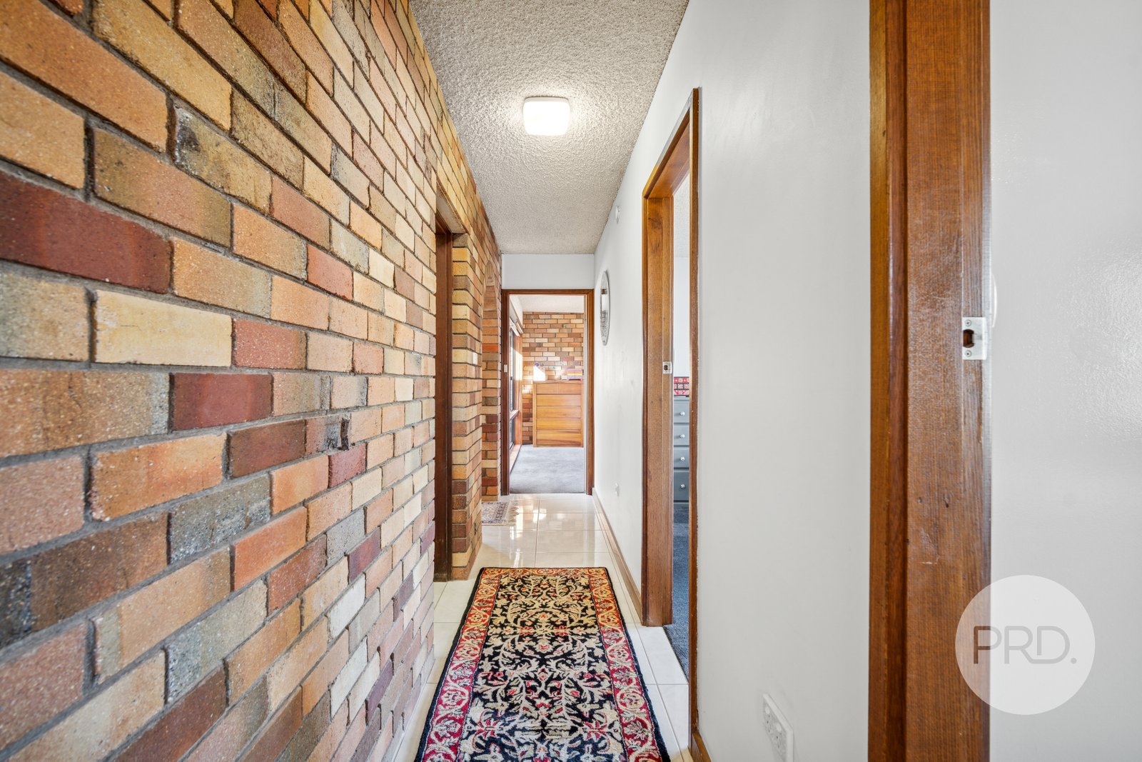 10 Silverwood Road LAKE ALBERT 19