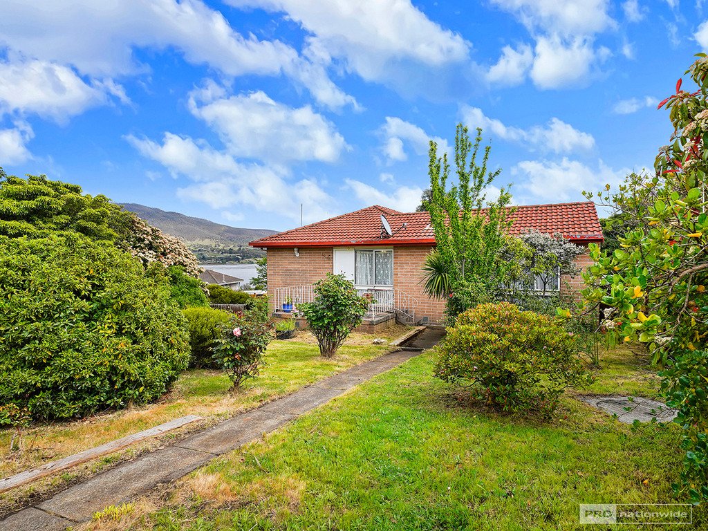 10 Sloane Place BRIDGEWATER 1