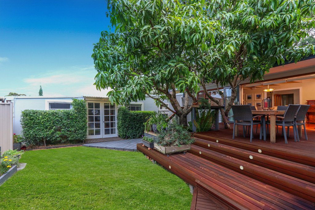 10 Sparkes Avenue MORTDALE 5