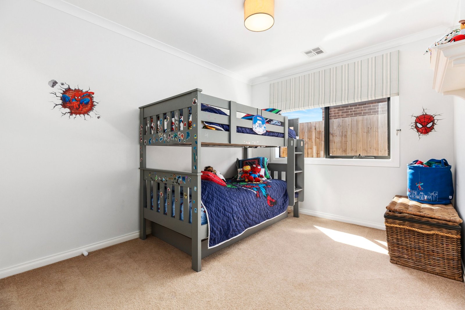 Real Estate and Property in 10 Sproule Place, Woodend, VIC