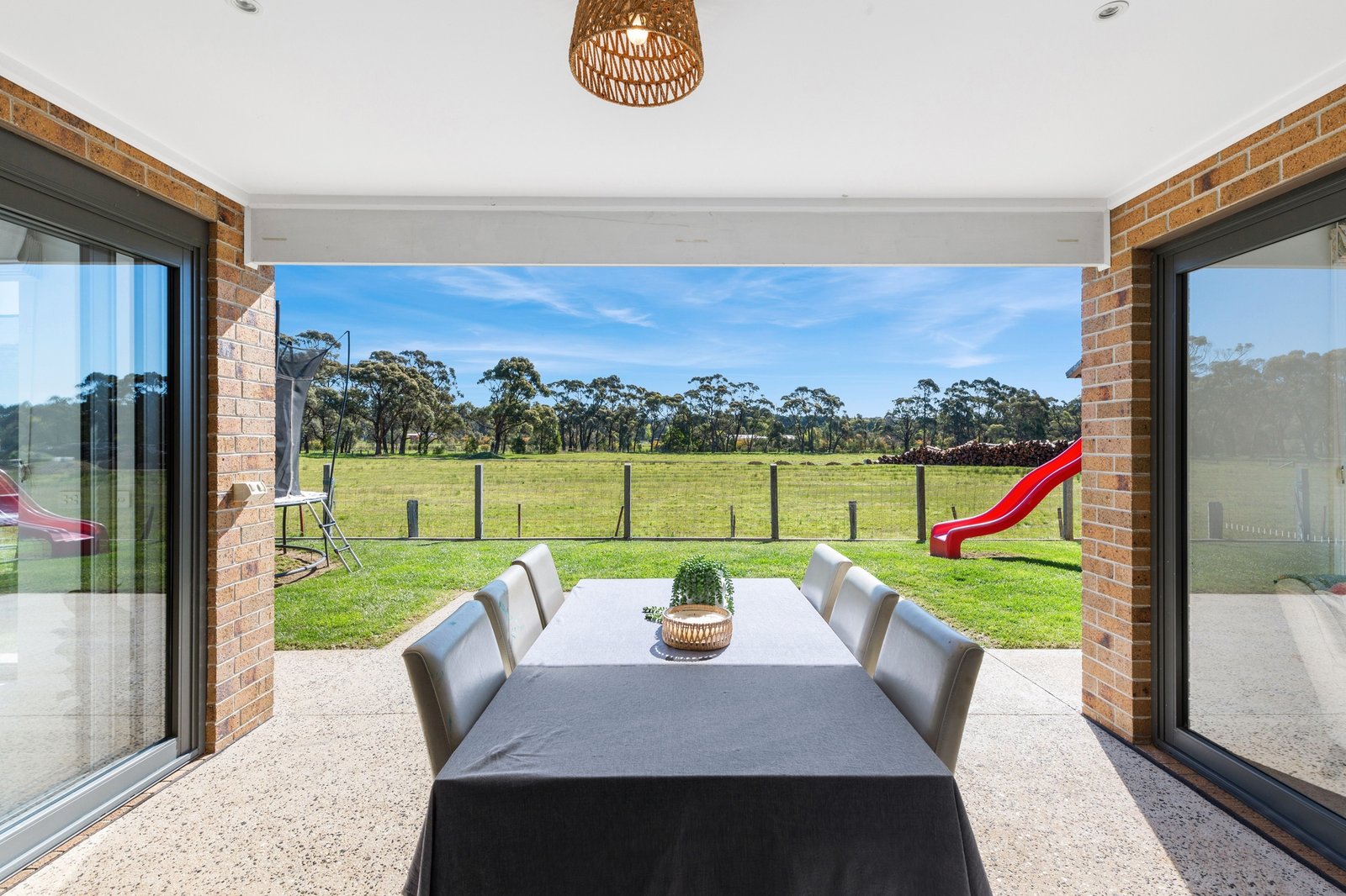 Real Estate and Property in 10 Sproule Place, Woodend, VIC