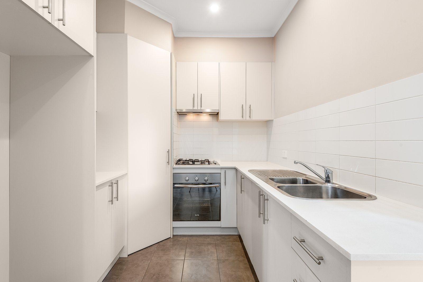 Gallery: 10 Spurling Close