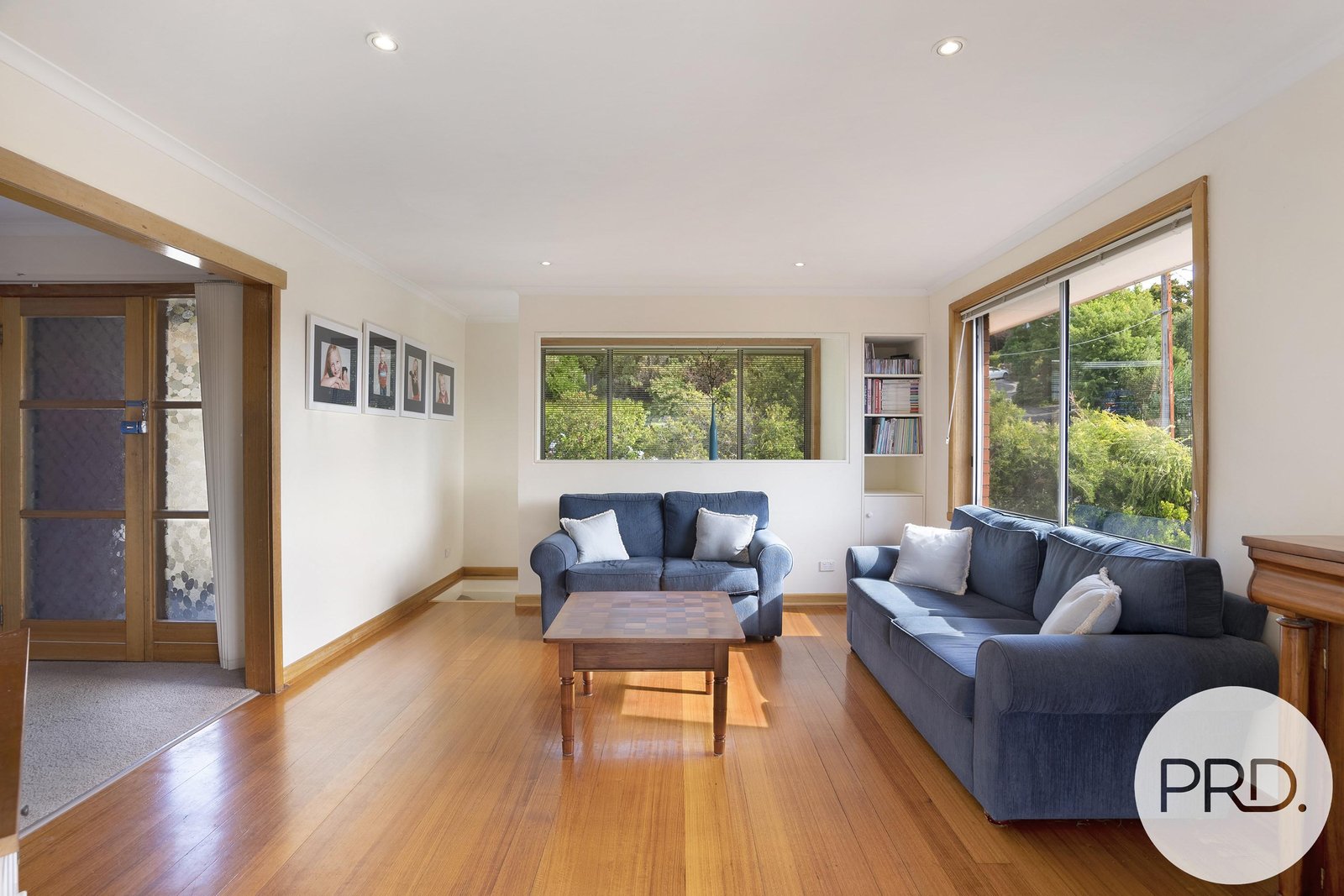 10 St Helens Street LINDISFARNE 8