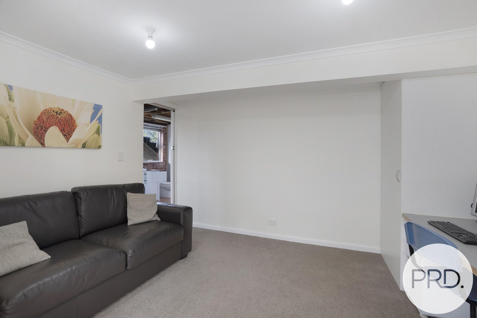 10 St Helens Street LINDISFARNE 19