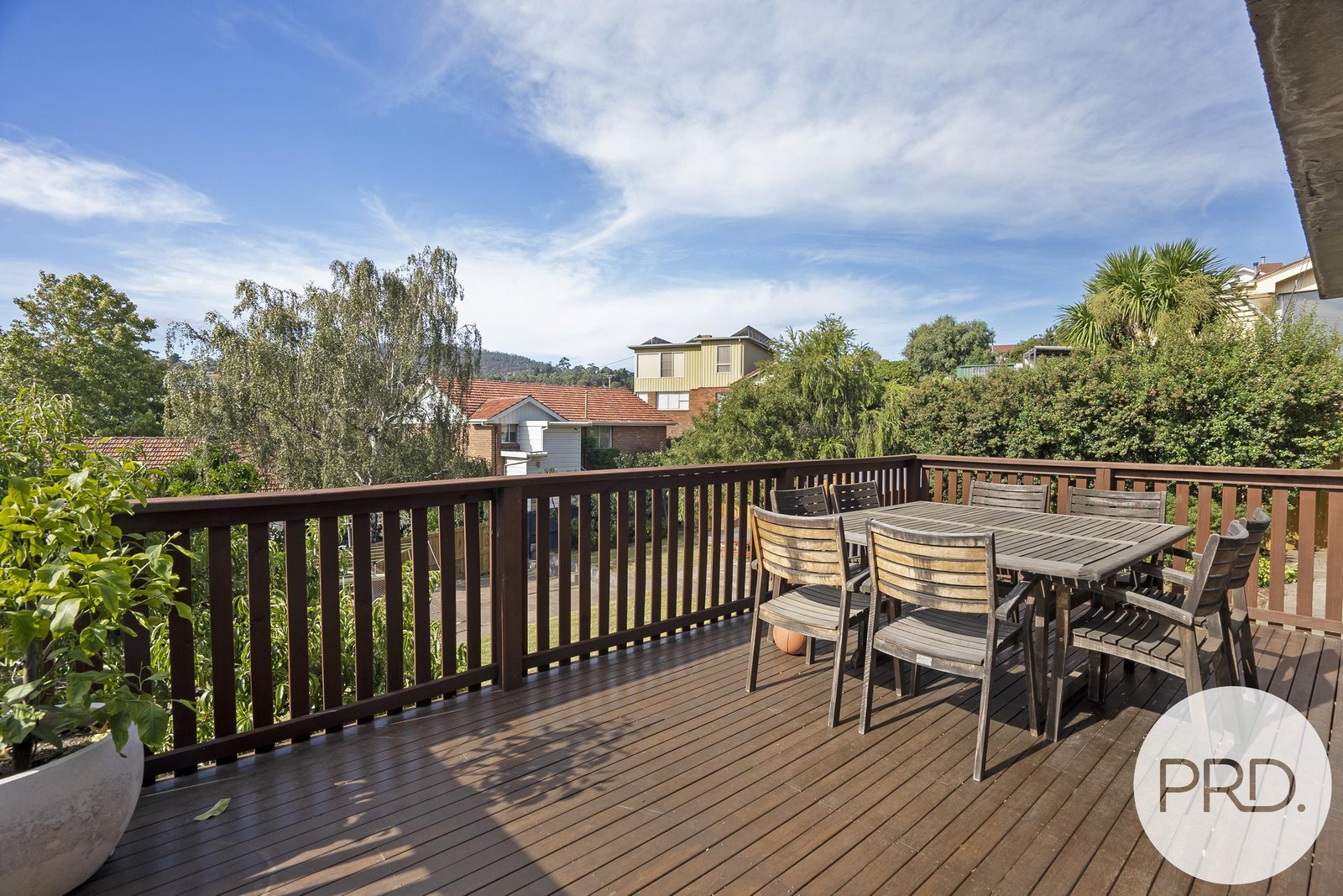 10 St Helens Street LINDISFARNE 23