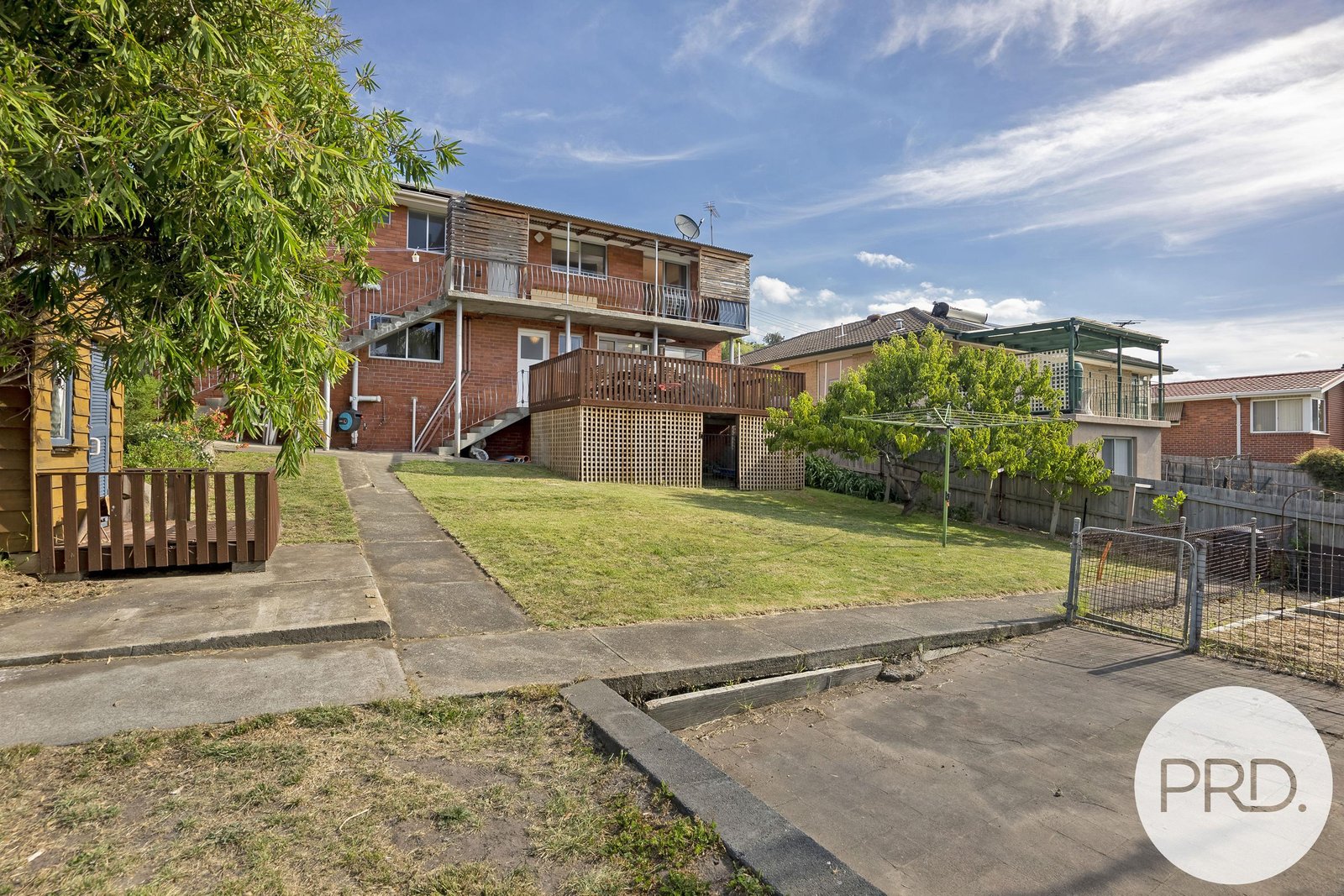 10 St Helens Street LINDISFARNE 27