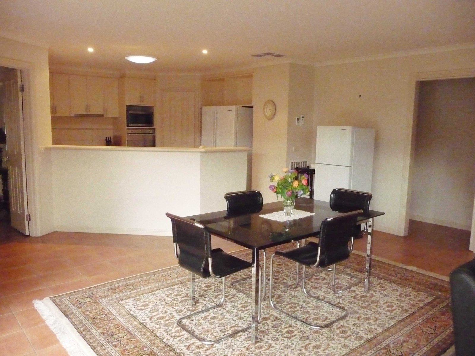 10 St Michaels Place LAKE GARDENS 3