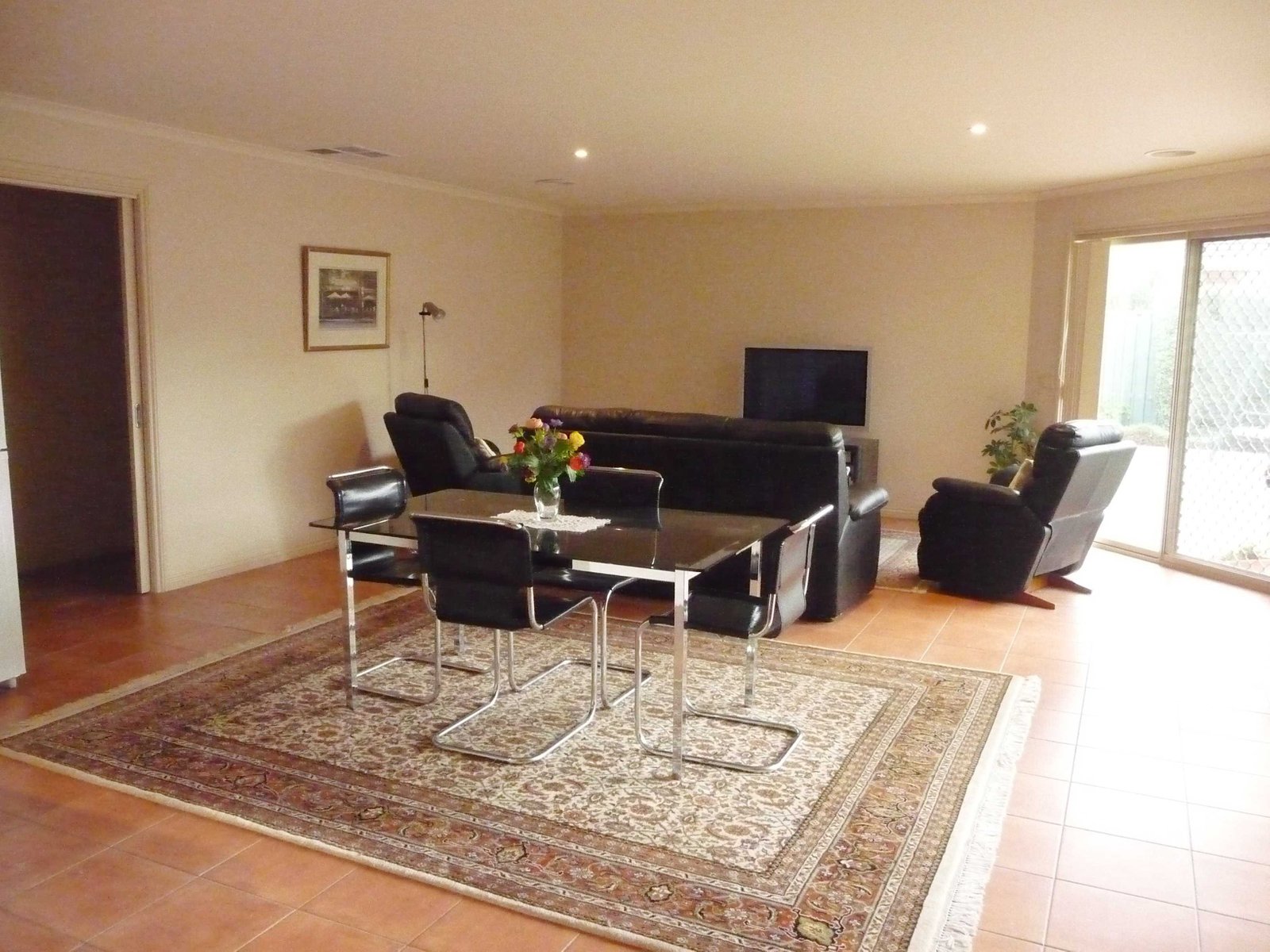 10 St Michaels Place LAKE GARDENS 4