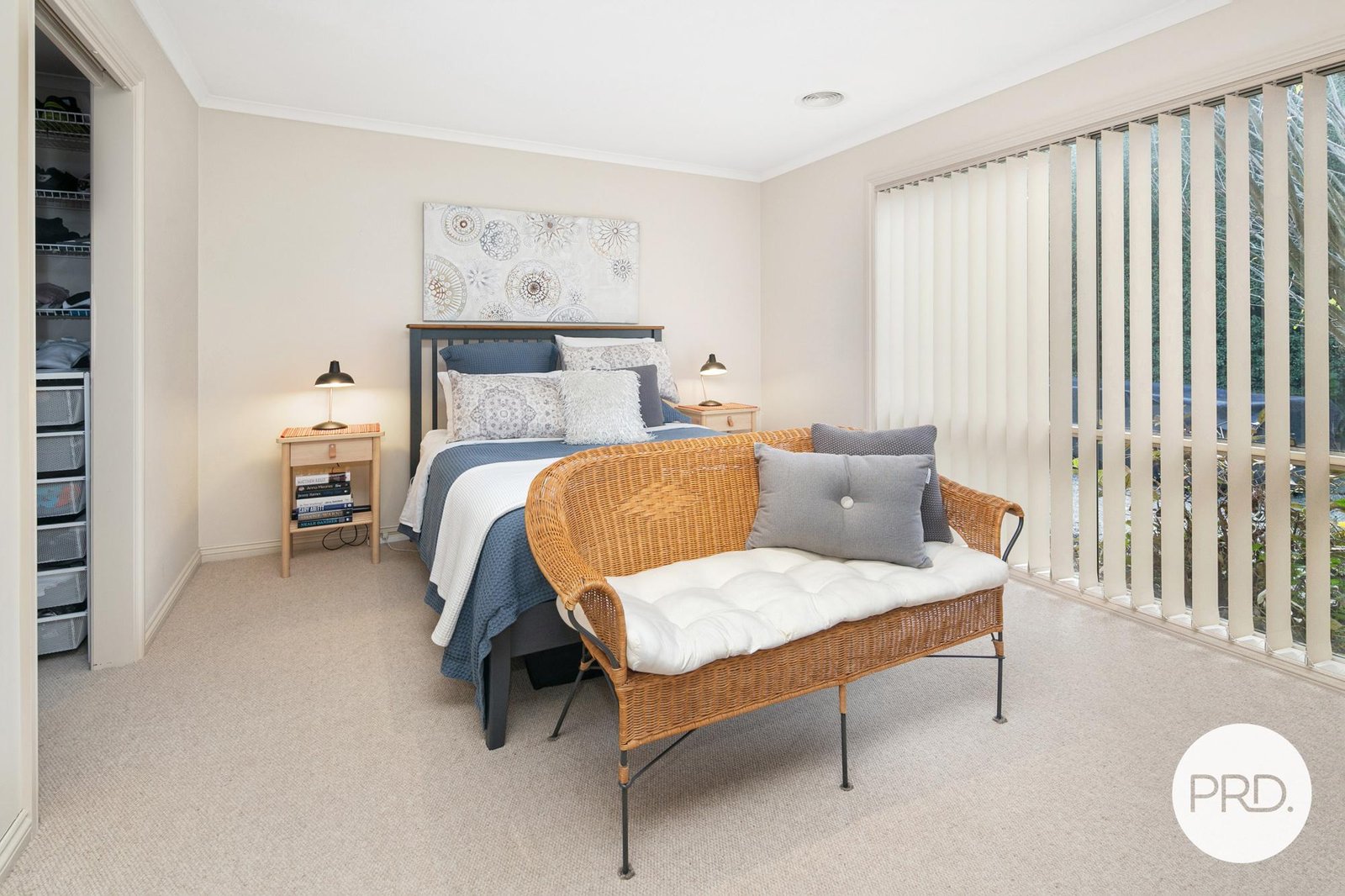 10 St Michaels Place LAKE GARDENS 6