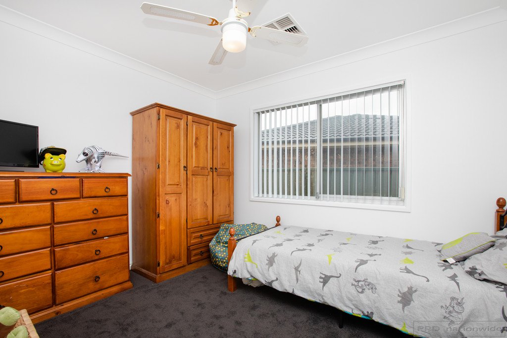10 Stanley Close WOODBERRY 14